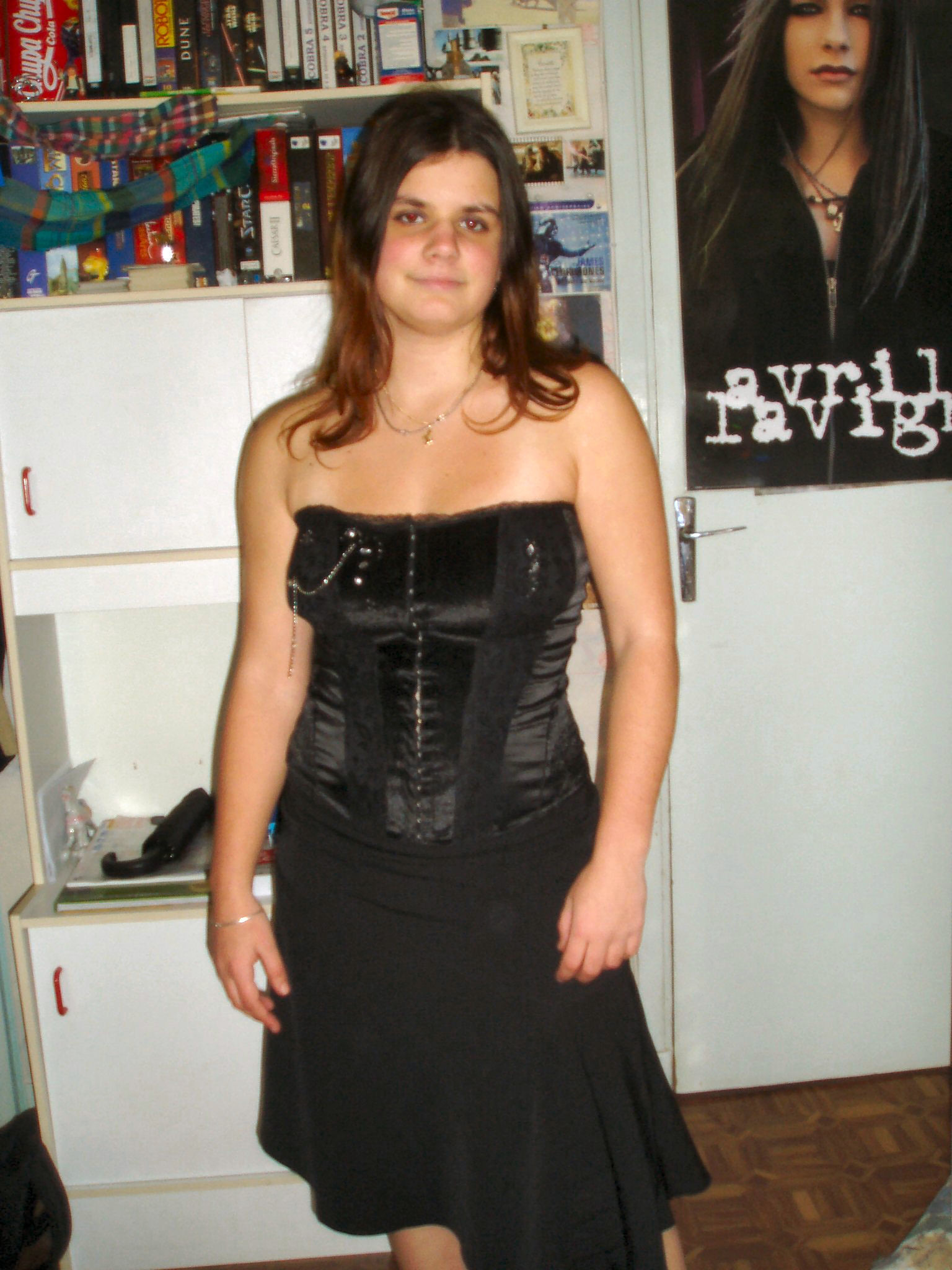 Teen Amateur Shaved Brunette Claire with Big Tits Wearing Corset Giving Blowjob